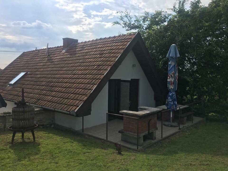 Bago Pince Appartement Hajos Buitenkant foto